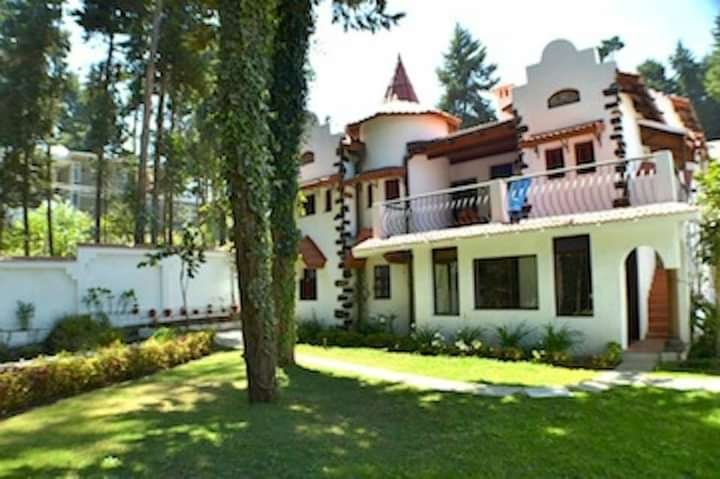 SPANISH  VILLA SALE AT KODAIKANAL HILLS 